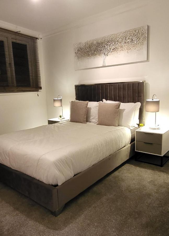 Stunning 2 Bedroom Apartment In Canary Wharf - Morland Apartments Londra Exterior foto